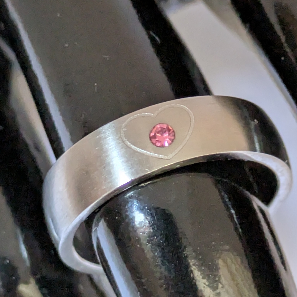 Stainless Steel Heart Ring with Pink Crystal Women's Size 9 Boho. Contemporary